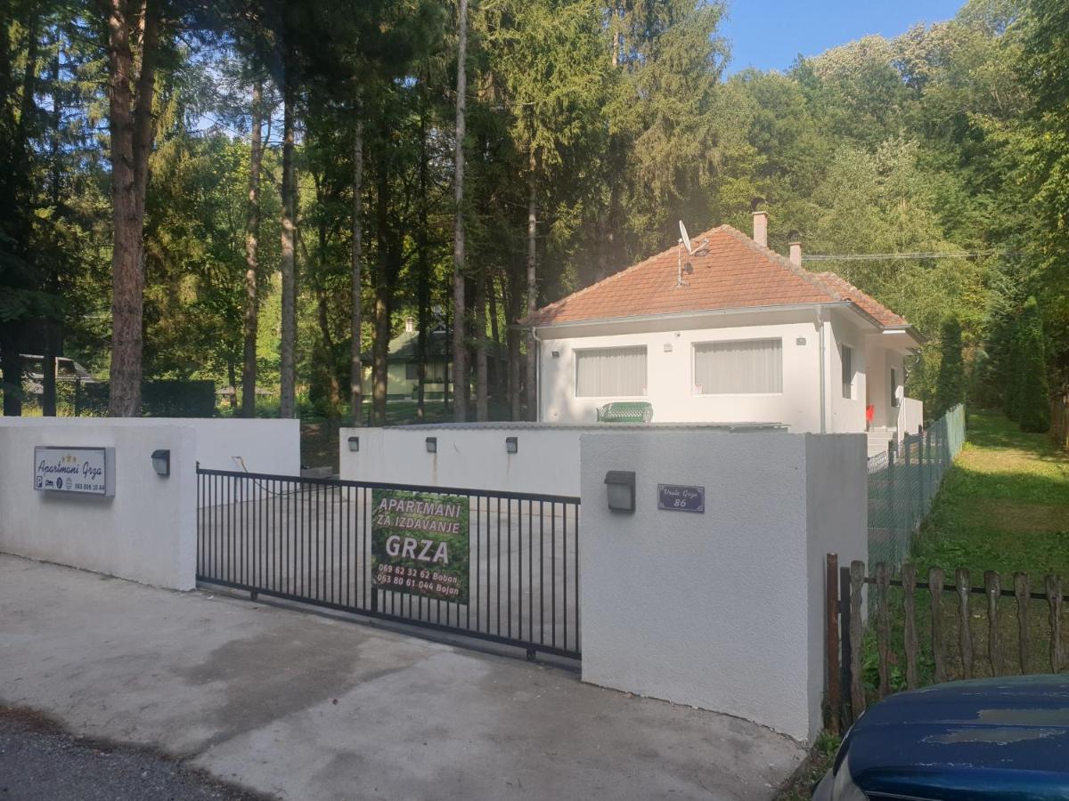 Apartmani Grza Paraćin Extérieur photo