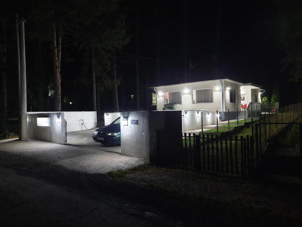 Apartmani Grza Paraćin Extérieur photo